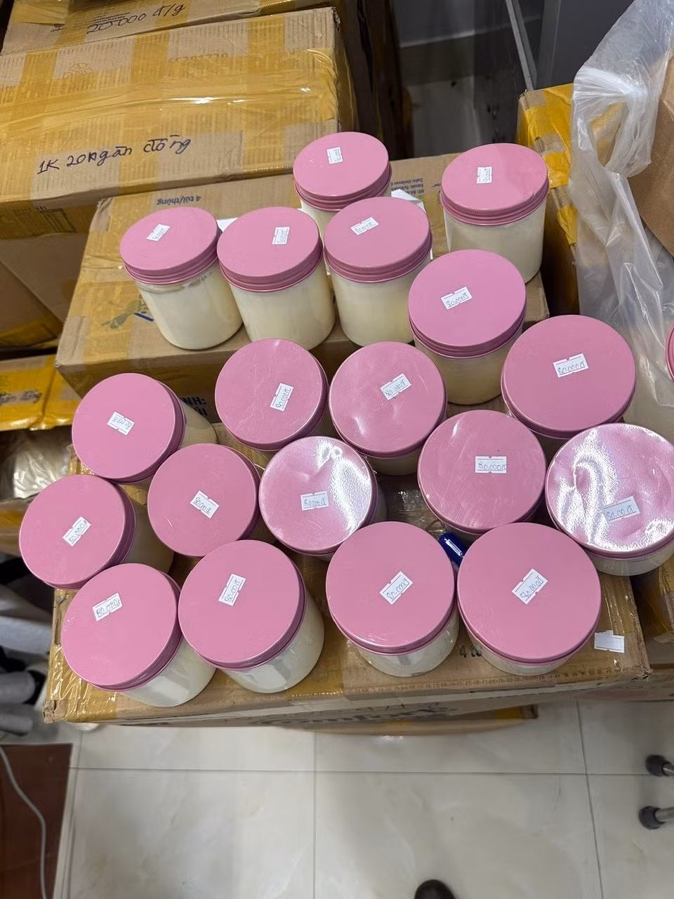 Hàng hoá bị tạm giữ/Ảnh camau.dms.gov.vn