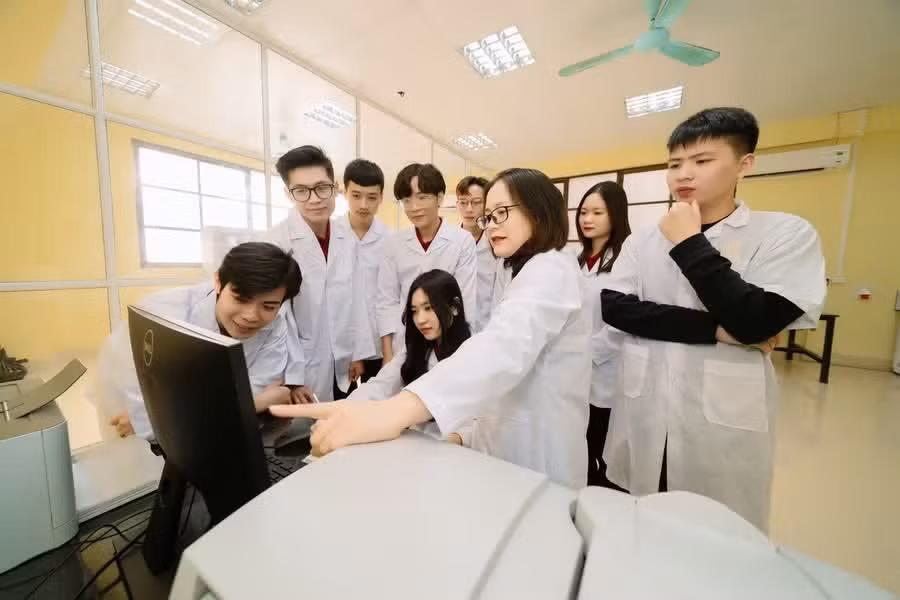 Giảng viên, sinh viên Trường ĐH Thủy Lợi.. Nguồn giaoducthoidai.vn