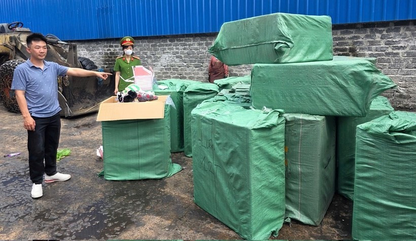 Gần 2.000 “Baby Three” bị thu giữ (Ảnh: Công an tỉnh Quảng Ninh)