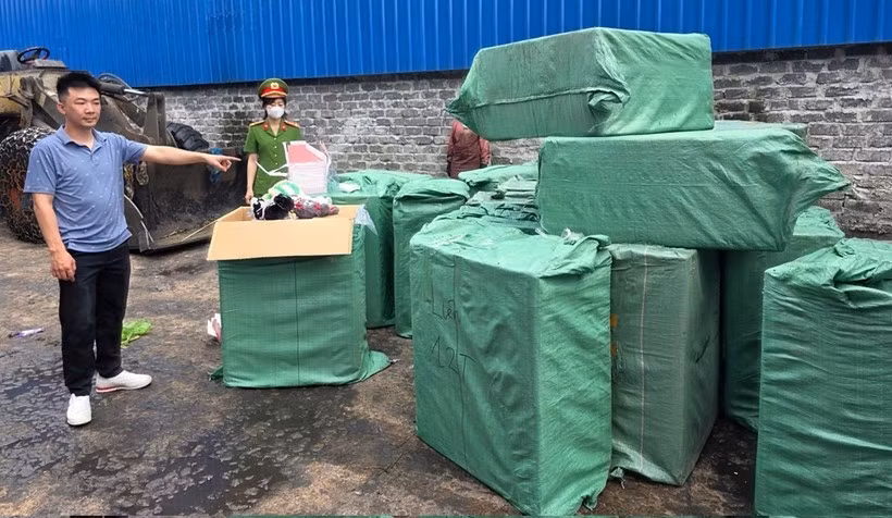 Gần 2.000 “Baby Three” bị thu giữ (Ảnh: Công an tỉnh Quảng Ninh)