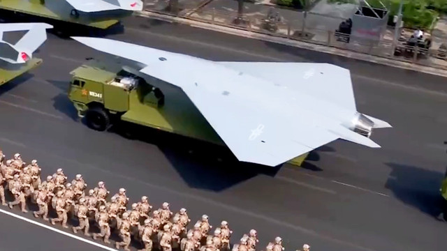 china-jet-fighter-drone-parade.jpg