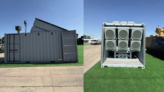 Hệ thống được tích hợp trong các container dài 6 hoặc 12 mét, có khả năng phóng tối đa 6 tên lửa đất đối đất. canva-photo.jpg