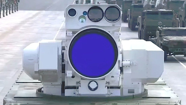 Mặt trước của vũ khí. ly-1-front-view.jpg