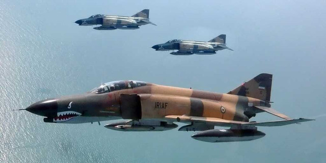 Việc không có lực lượng không quân đủ mạnh cũng được coi là lý do khiến Iran không thể răn đe Israel và các đồng minh phương Tây trước khi xung đột bùng nổ. Dù trong nhiều năm qua Tehran từng đàm phán mua MiG-29, MiG-31 hay Su-30 từ Moskva, kết quả vẫn chỉ là các đồn đoán. 3.jpg