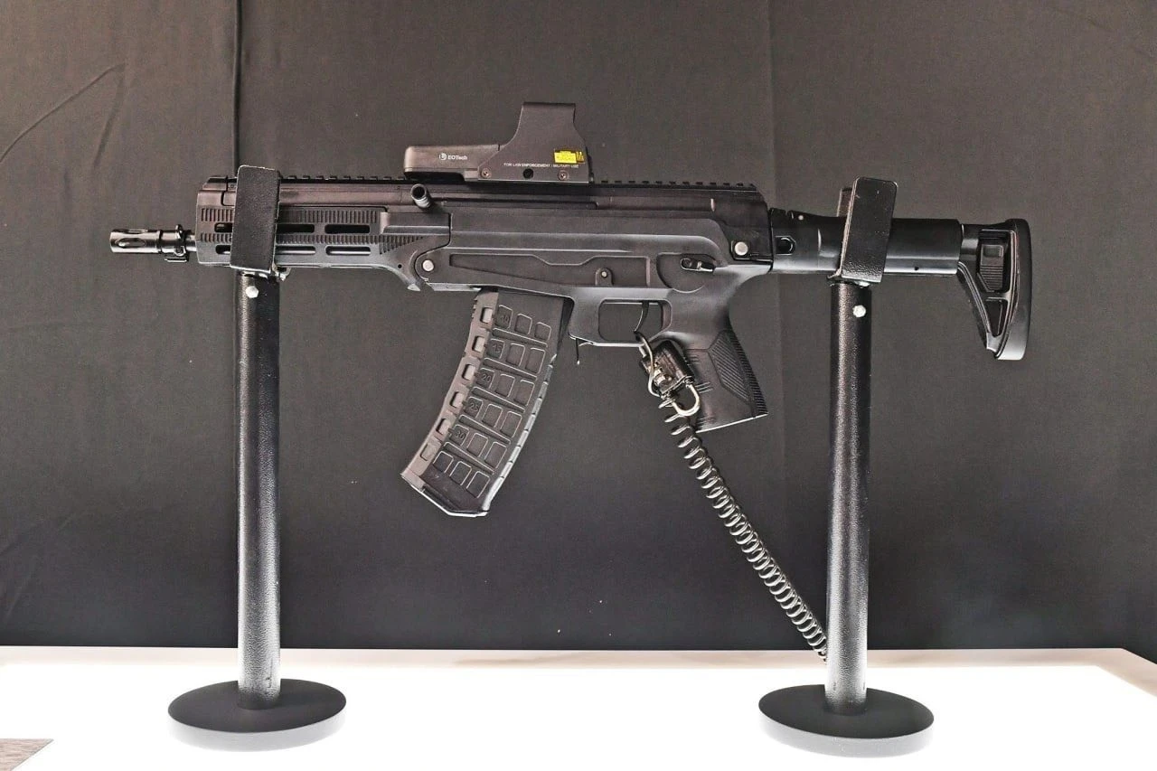 Huyền thoại Kalanikov ra mắt súng trường mới siêu nhỏ gọn