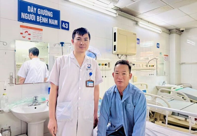 Sau 9 ngày điều trị, bệnh nhân đã tỉnh táo - Ảnh BVCC an-thu-lon.jpg