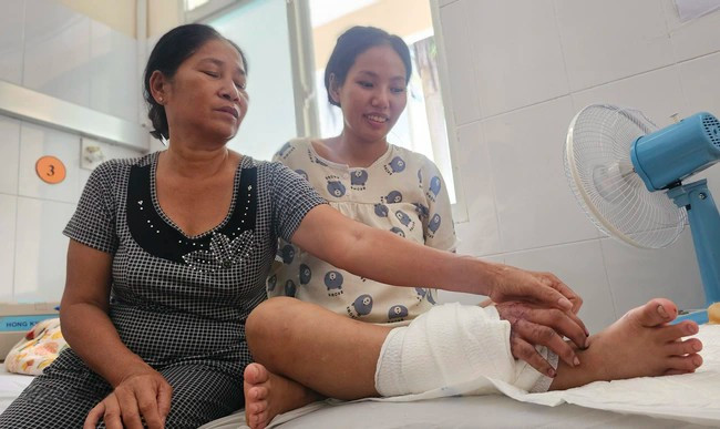 Sản phụ đã bình phục sau phẫu thuật - Ảnh BVCC tay1.jpg