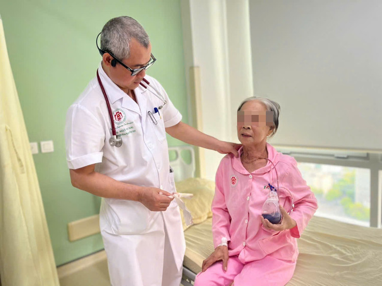 Sức khỏe của bệnh nhân hồi phục tốt sau mổ. buou-giap-1.jpg