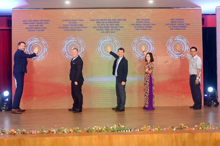 Các chuyên gia hưởng ứng ngày tránh thai thế giới tranh-thai-2.jpg