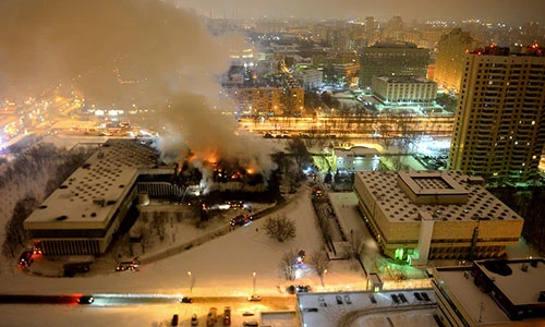 Cháy lớn ở thư viện Moscow, hàng triệu tài liệu quý bị thiêu rụi