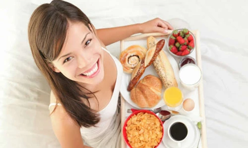 7 nguyên nhân bất ngờ khiến bạn luôn đói