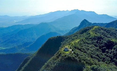 Choáng ngợp trước vẻ đẹp kỳ vĩ của núi rừng Bạch Mã