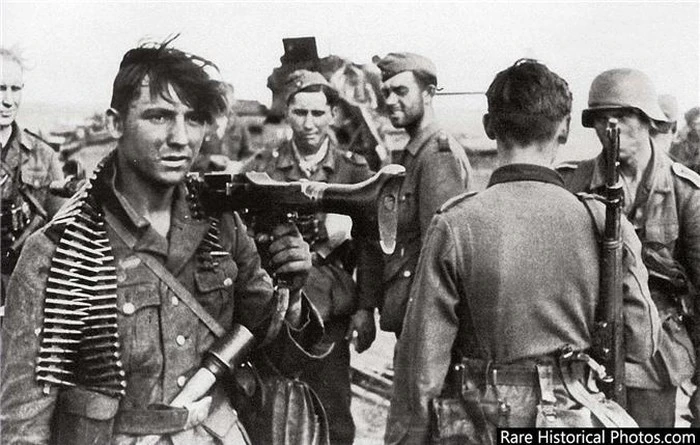 Toàn cảnh phát xít Đức đại bại trận Stalingrad, gục trong tuyết trắng