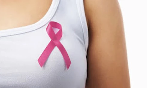 Giật mình dấu hiệu ung thư vú ít người ngờ đến