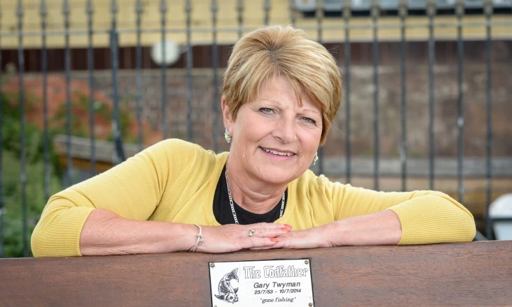 Người phụ nữ kiên cường 5 lần chiến thắng ung thư 