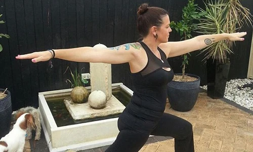 Mỹ nữ chữa khỏi ung thư vú bằng cách thức không giống ai