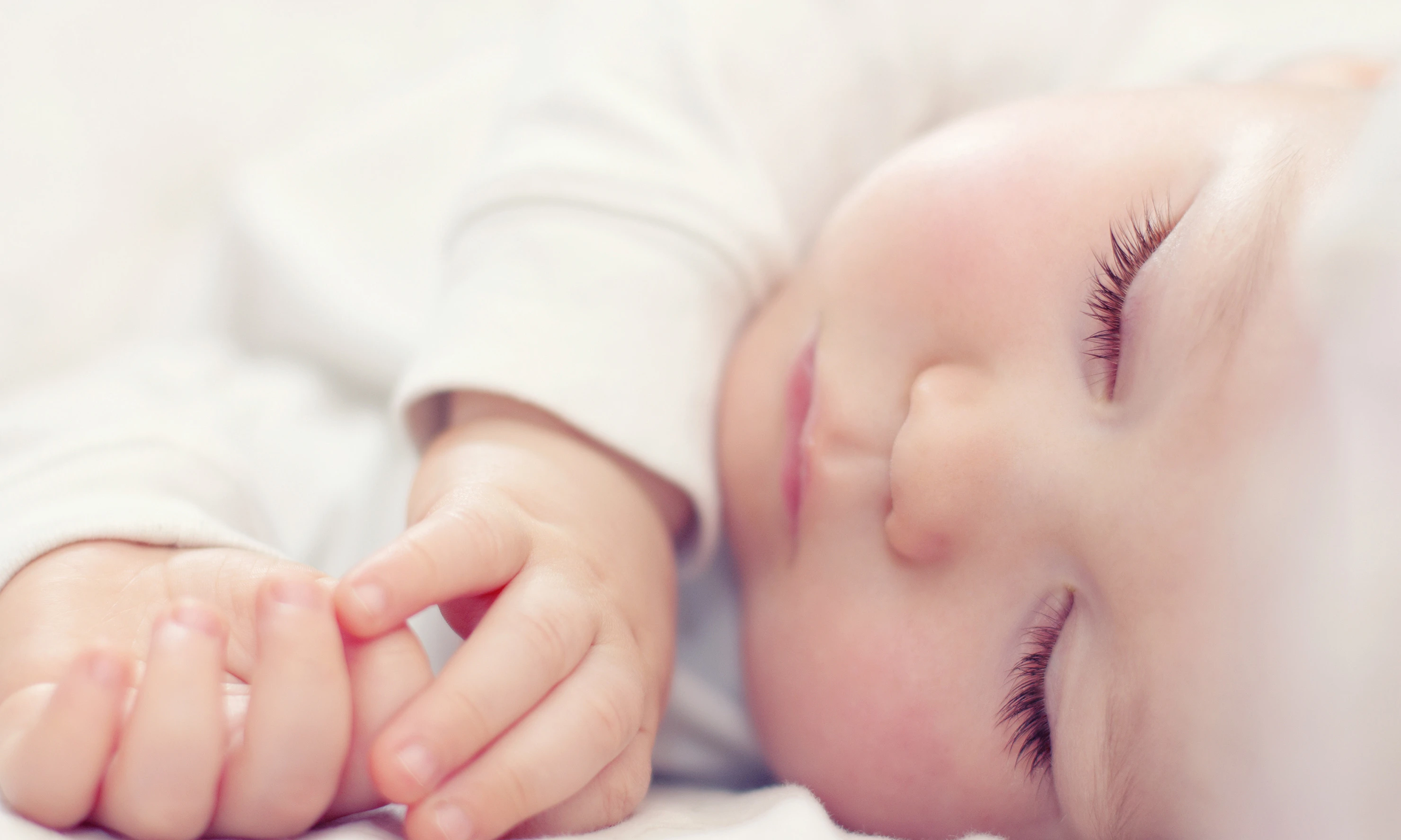 Những cách dỗ bé ngủ sai bét mà bố mẹ nào cũng mắc