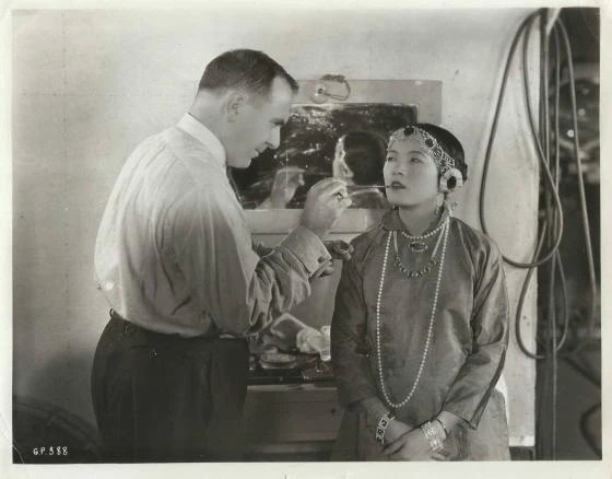 Con gái Hoàng Hoa Thám, nổi danh tại châu Âu gần 100 năm trước