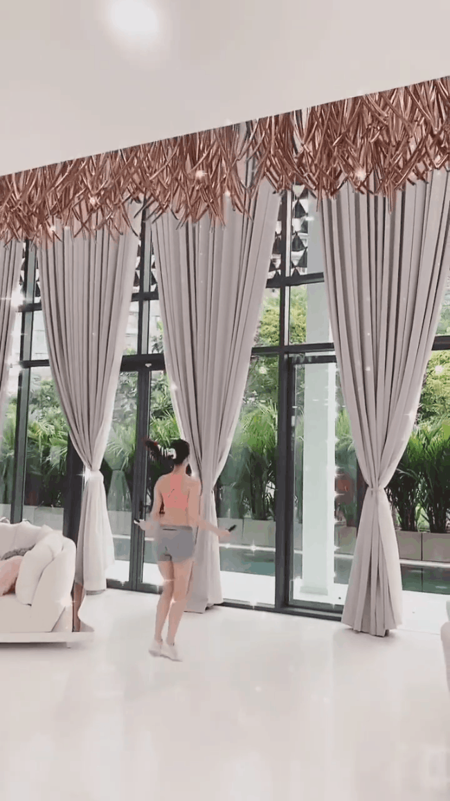 Bộ môn đốt mỡ bụng thần tốc Ngọc Trinh và Châu Bùi đều tập - Hình 2 Bo mon dot mo bung than toc Ngoc Trinh va Chau Bui deu tap-Hinh-2