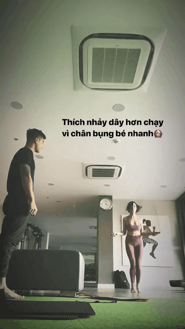 Bộ môn đốt mỡ bụng thần tốc Ngọc Trinh và Châu Bùi đều tập - Hình 3 Bo mon dot mo bung than toc Ngoc Trinh va Chau Bui deu tap-Hinh-3