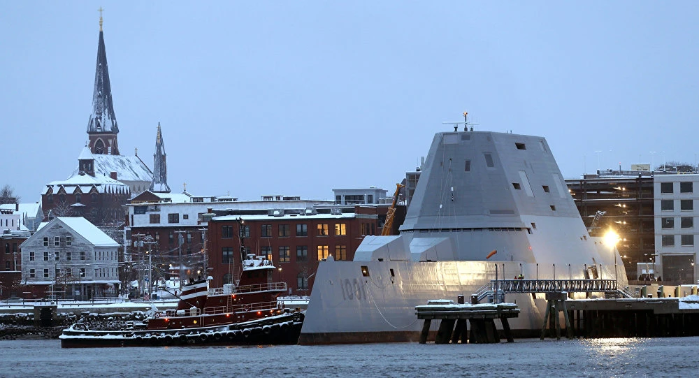 Khu trục hạm tàng hình Mỹ thay cả động cơ vì lý do không ngờ