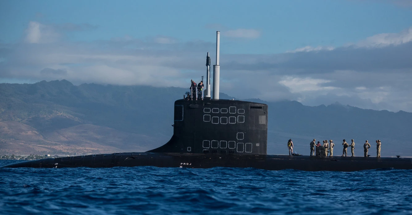 Ngạc nhiên cách biệt kích hải quân Mỹ "chui" ra khỏi tàu ngầm