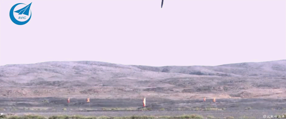 Tên lửa CM-400AKG được phát triển từ phiên bản tên lửa hành trình YJ-12. Đây được coi là phiên bản xuất khẩu của YJ-12, có cắt giảm một vài tính năng và tầm hoạt động so với phiên bản gốc. Nguồn ảnh: AVIC.