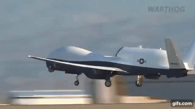 Cụ thể, 2 chiếc máy bay không người lái MQ-4C Triton đã được điều tới căn cứ không quân Anderson ngày 26/1 nhằm mở rộng khả năng trinh sát và giám sát của quân đội Mỹ trong khu vực.