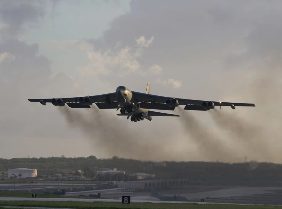 Choáng: Mỹ dùng B-52 "ném bom không ngừng" ở Tây Thái Bình Dương