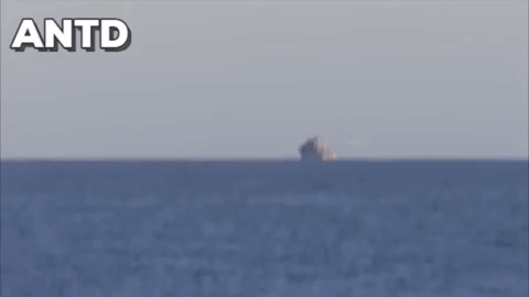 Tên lửa diệt hạm NSM với công nghệ tàng hình và đầu dò ảnh hồng ngoại bám bắt mục tiêu từ khoảng cách cách xa 185km, chúng có thể vô hiệu hóa dễ dàng chiến hạm đối phương và nguy cơ bị bắn chặn rất nhỏ.