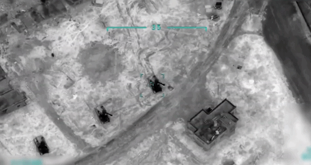 Đổi lại, phía Thổ Nhĩ Kỳ tuyên bố khẳng định rằng ít nhất 1700 lính Syria đã thiệt mạng kể từ khi quân đội nước này mở các chiến dịch công kích vào phía bắc Syria tới nay. Nguồn ảnh: Sina.