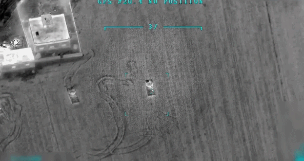 Ngoài ra còn có 18 xe bọc thép, xe chiến đấu bộ binh các loại, 29 khẩu lựu pháo, 21 phương tiện quân sự không bọc thép cùng với 4 khẩu súng máy phòng không. Nguồn ảnh: Sina.