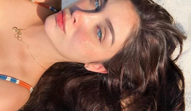 Mỹ nhân Brazil sở hữu đôi mắt đẹp ma mị, đốn tim dân mạng