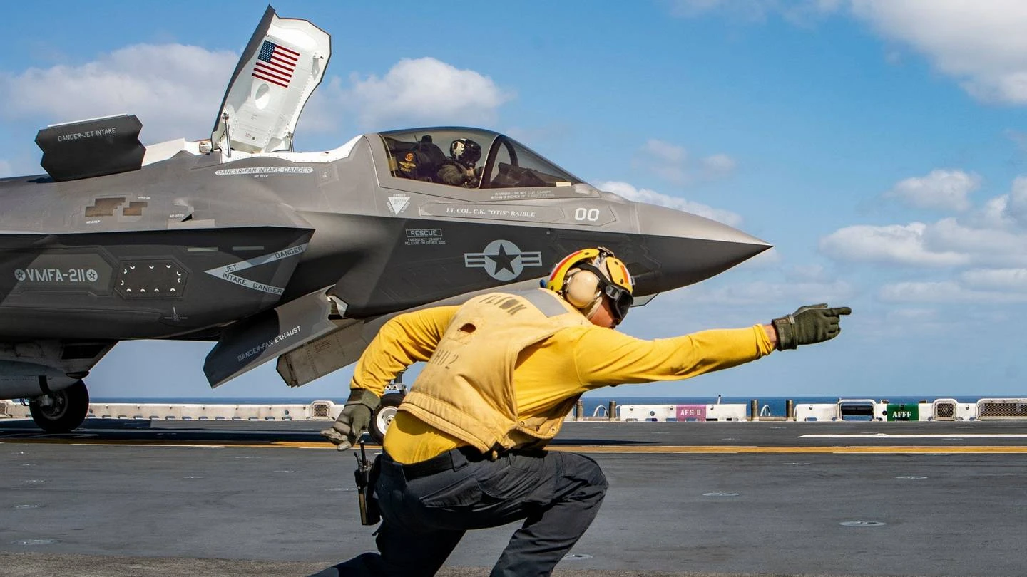 Báo Mỹ: "Màn ra mắt F-35 ở Afghanistan là thảm hoạ"