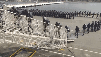 Trong quá khứ, lực lượng Hải quân Đánh bộ Trung Quốc ở giai đoạn phát triển đỉnh điểm có quân số lên đến 110.000 quân với 8 sư đoàn. Tuy nhiên từ sau chiến tranh Triều Tiên, lực lượng này đã bị giải tán bớt. Nguồn ảnh: Sina.