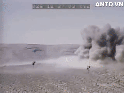 Hồi tháng Bảy, Bộ Quốc phòng Ấn Độ đã đặt mua 240 tên lửa Spike cùng 12 ống phóng từ Tập đoàn Rafael của Israel nhằm tăng cường sức mạnh cho lực lượng chống tăng. Theo kế hoạch, Ấn Độ sẽ cho bổ sung ít nhất là 40.000 tên lửa chống tăng trong vòng 20 năm.