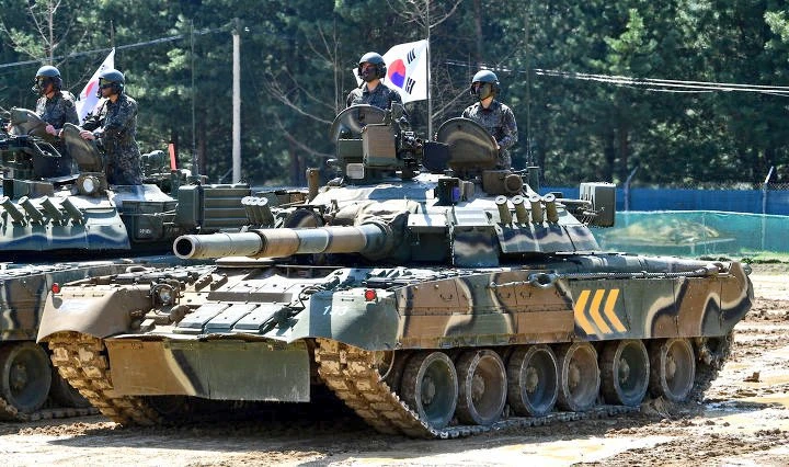 Ngạc nhiên kho xe tăng Liên Xô trong kho vũ khí Hàn Quốc