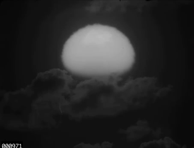 Quả bom hạt nhân mang tên Harlem có sức nổ 1,2 megaton được thử nghiệm vào tháng 6/1962 trong khuôn khổ chiến dịch Dominic. Quả bom này được kích nổ ở độ cao 4000 mét so với mực nước biển. Nguồn ảnh: BI.