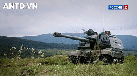 Nhà máy Uraltransmash vừa chính thức chuyển giao cho lực lượng Pháo binh Nga những hệ thống pháo tự hành 2S19M2 Msta-S đầu tiên sau nâng cấp.