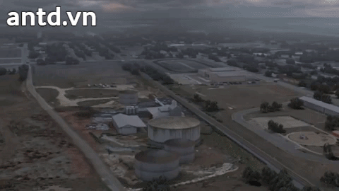 Truyền hình quân sự Nga vừa cho biết, nước này tiếp tục dùng siêu bom KAB-1500 tấn công phiến quân tại Idlib. Đây là vụ tấn công mới nhất có sử dụng tới loại vũ khí cực mạnh này.