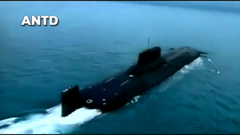 Với lượng giãn nước tối đa lên tới 48.000 tấn, ngang với những hàng không mẫu hạng tầm trung, tàu ngầm lớp Akula Liên Xô được coi là kỳ quan công nghệ trong lòng đại dương.