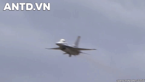 Quay trở lại với nhân vật chính: F-16V là phiên bản mạnh nhất hiện nay trong gia đình tiêm kích F-16 do Mỹ sản xuất.