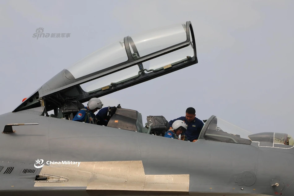 Máy bay Su-30 Trung Quốc khác của Ấn Độ như thế nào?