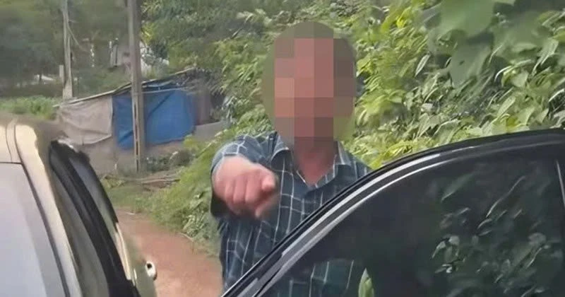 Tài xế ô tô bị tố hành hung cô gái ở Bắc Giang là cán bộ xã 