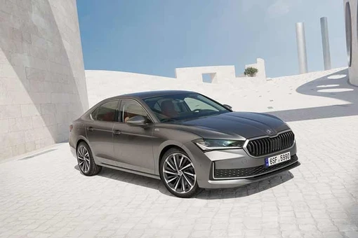 Skoda Octavia Select, Wagon Hybrid và Superb PHEV sắp về Việt Nam