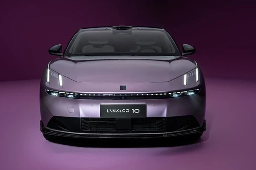 Lynk & Co 10 EM-P từ 700 triệu đồng, "ăn" chỉ 4,2 lít/100km