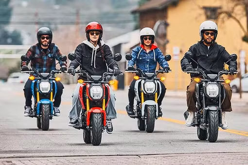 [GALELLRY] "Soi" Honda Grom mới hơn 70 triệu - minibike chạy 67,8 km/lít xăng
