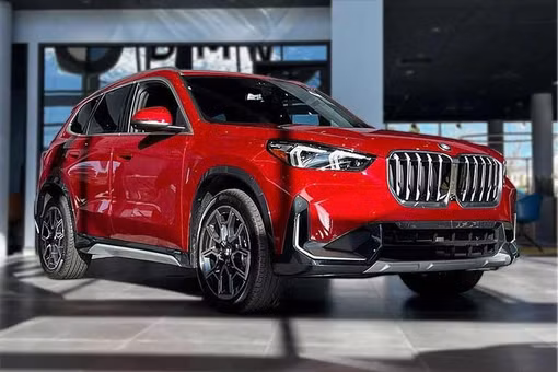 BMW X1 2026 khoảng từ hơn 1,6 tỷ tại Việt Nam, cạnh tranh Audi Q3