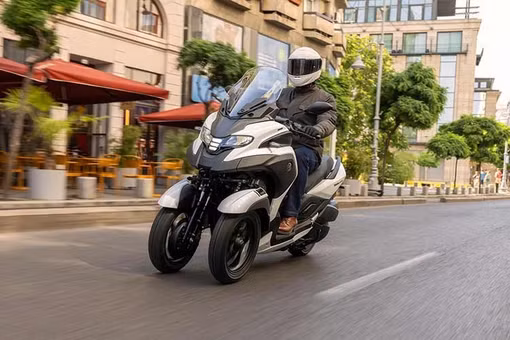 Yamaha Tricity 300 ABS 2026 từ 174 triệu đồng - xe ga 3 bánh siêu an toàn