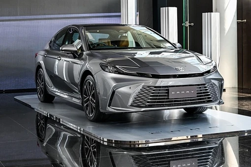 Toyota Camry và Corolla Cross hybrid bị triệu hồi vì lỗi hệ truyền động